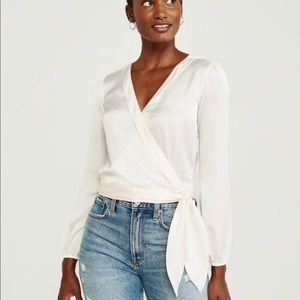 NWT SATIN-LOOK WRAP TOP BLOUSE CREAM PEARL